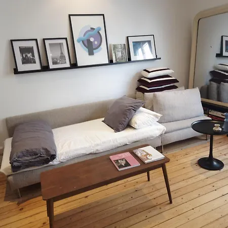 Appartamento De Charme Dans Les Batignolles